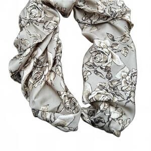 NEW RODEO QUINCY women's holly rose scarf in beige